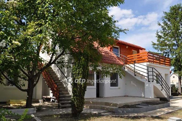 Eladó családi ház, Gárdonyban 150 M Ft, 5+5 szobás