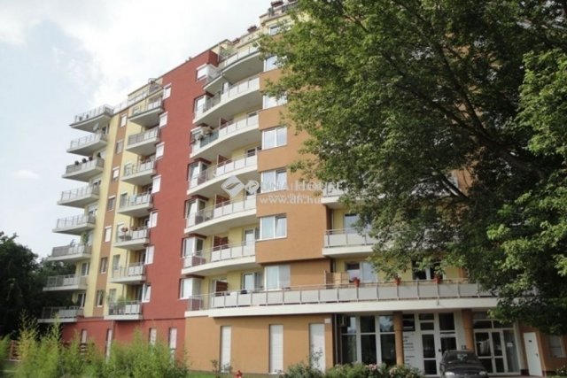 Eladó téglalakás, Budapesten, XIV. kerületben 73.435 M Ft