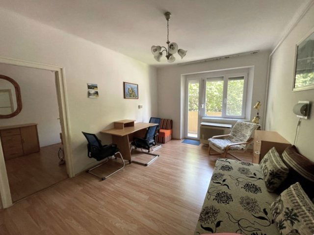 Kiadó téglalakás, albérlet, Pécsett 150 E Ft / hó, 2 szobás