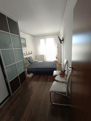 Eladó panellakás, Debrecenben 74.9 M Ft, 3 szobás