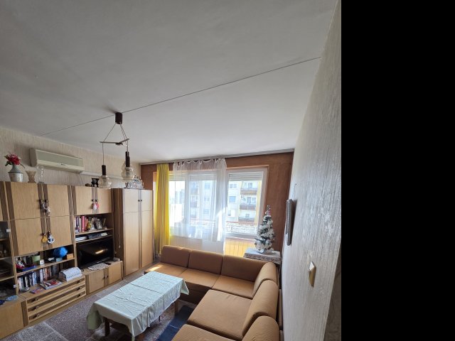 Eladó panellakás, Debrecenben, Derék utcában 47.5 M Ft, 2 szobás