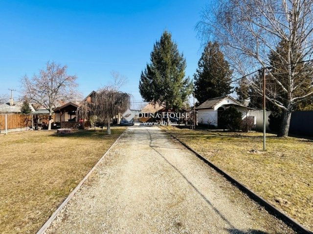 Eladó mezogazdasagi ingatlan, Pilisen 81.9 M Ft, 4 szobás