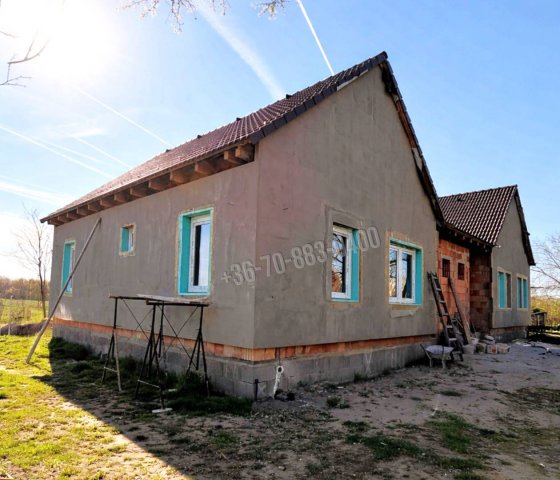 Eladó ikerház, Dabason 84.99 M Ft, 4 szobás