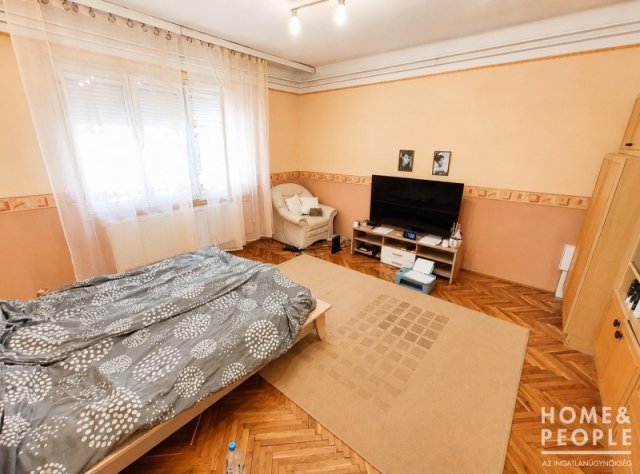 Eladó családi ház, Sándorfalván 73.99 M Ft, 4 szobás