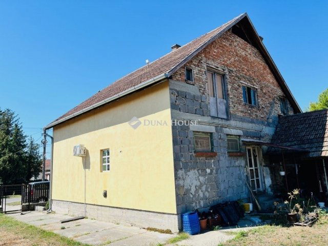Eladó családi ház, Tápiószecsőn 46.9 M Ft, 3 szobás