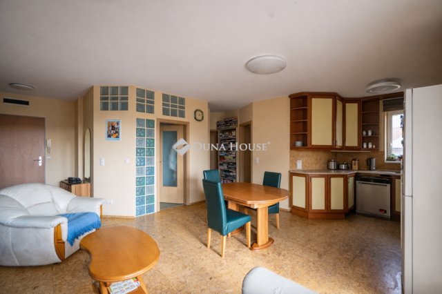 Eladó téglalakás, Budapesten, IV. kerületben 99.9 M Ft, 3 szobás