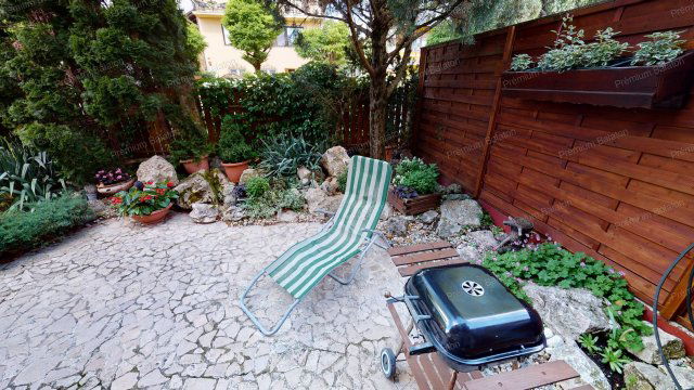 Eladó hotel, Hévízen 235 M Ft, 12 szobás / költözzbe.hu