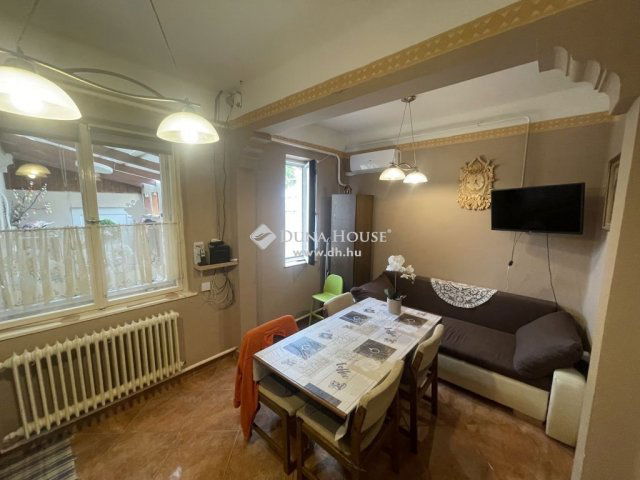 Eladó családi ház, Debrecenben 68 M Ft, 5 szobás