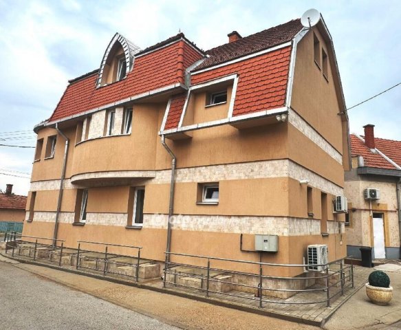 Eladó családi ház, Tiszafüreden 159 M Ft, 6 szobás