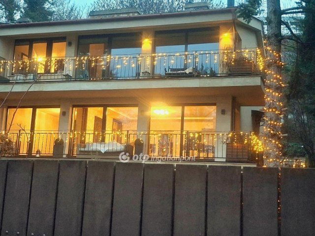 Eladó ikerház, Budapesten, XII. kerületben 590 M Ft, 5 szobás