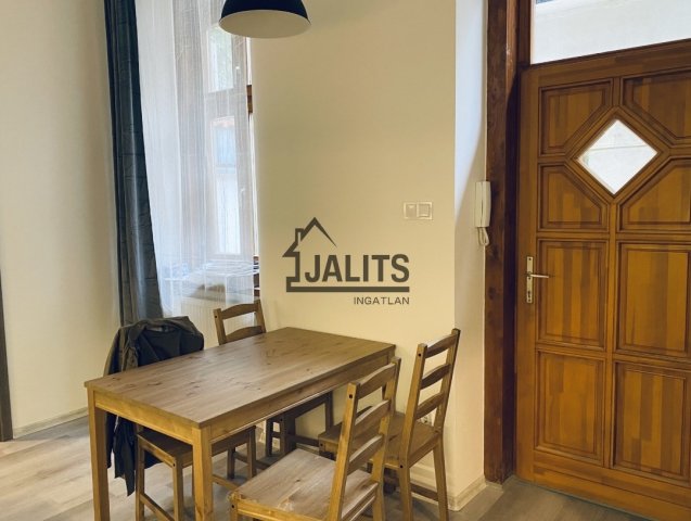 Kiadó téglalakás, albérlet, VII. kerületben, Dob utcában