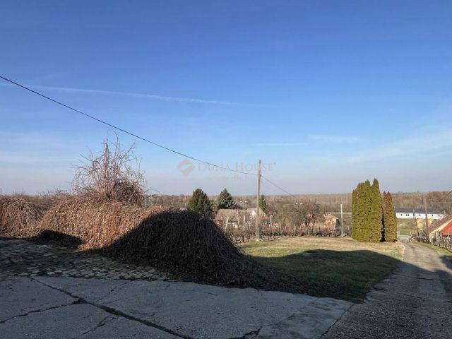 Eladó üzlethelyiség, Szekszárdon 120 M Ft / költözzbe.hu