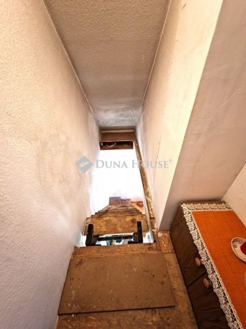 Eladó családi ház, Monoron 27 M Ft, 3 szobás