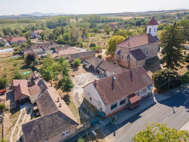 Eladó családi ház, Tereskén 19.9 M Ft, 4 szobás