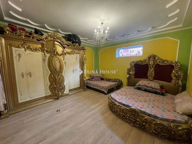 Eladó családi ház, Pilisen 68 M Ft, 6+1 szobás