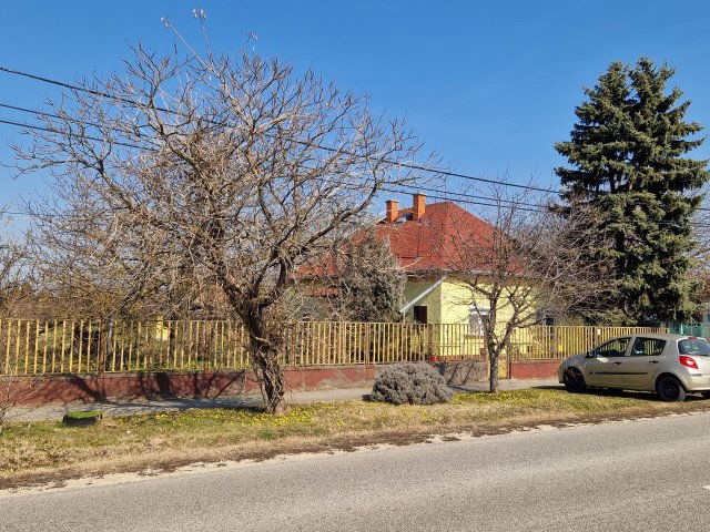 Eladó családi ház, Kőröstetétlenen 21.9 M Ft, 2 szobás