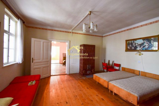Eladó családi ház, Kisbajcson 49 M Ft, 2 szobás