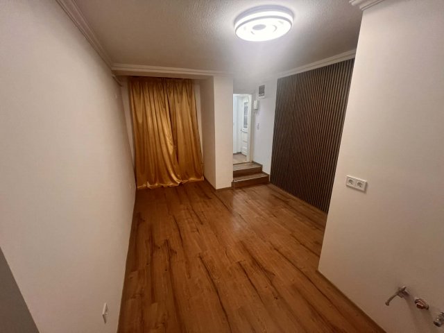 Eladó téglalakás, Budapesten, XII. kerületben, Németvölgyi úton