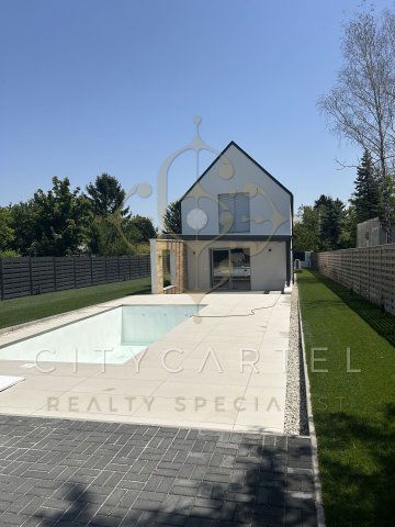 Eladó családi ház, Balatonakarattyán 279.9 M Ft, 4 szobás