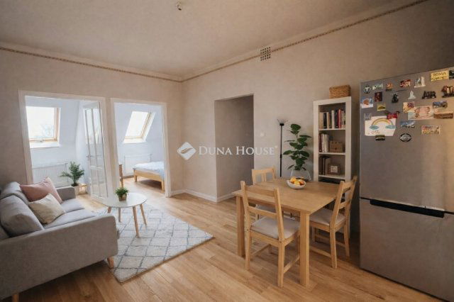 Eladó téglalakás, Pécsett, Fáy András utcában 57.99 M Ft