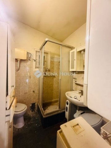 Eladó családi ház, Vecsésen 42.9 M Ft, 3 szobás