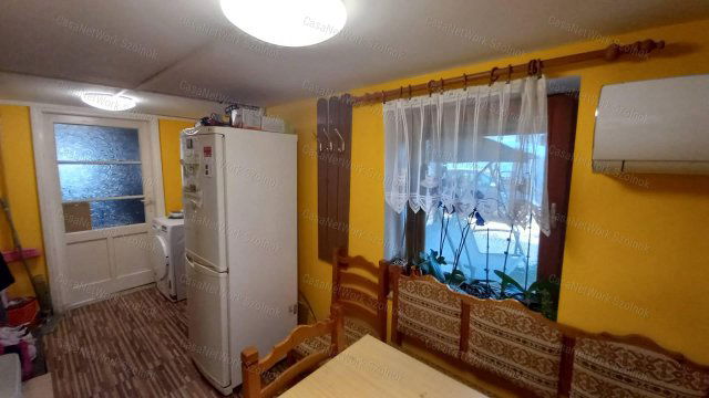 Eladó családi ház, Rákóczifalván 23.5 M Ft, 3 szobás