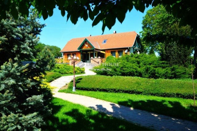 Eladó családi ház, Siófokon 430 M Ft, 4 szobás