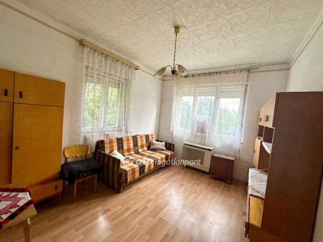 Eladó családi ház, Hangácson 15.99 M Ft, 2 szobás