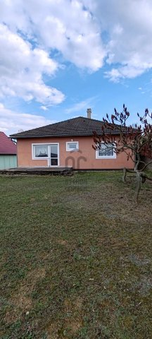 Eladó családi ház, Tabon 79.9 M Ft, 4 szobás