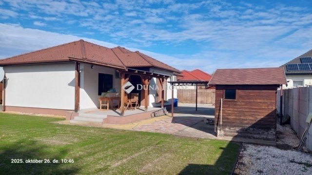 Eladó családi ház, Kecskeméten 95.5 M Ft, 4 szobás