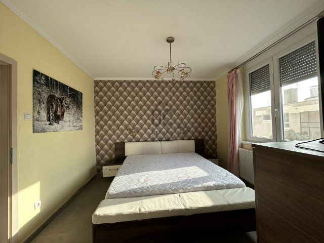 Kiadó téglalakás, albérlet, XI. kerületben, Budaörsi úton