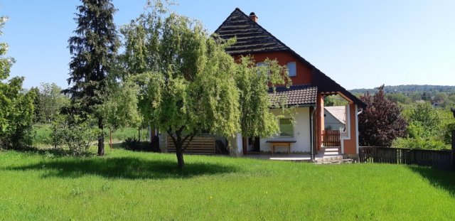 Eladó családi ház, Igalon 54 M Ft, 4+2 szobás