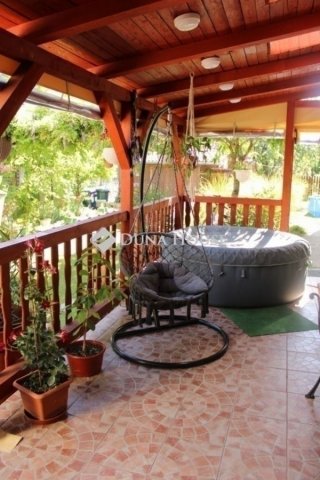 Eladó ikerház, Budapesten, XVI. kerületben 179.9 M Ft, 7 szobás