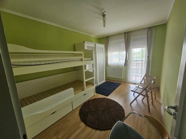 Kiadó téglalakás, albérlet, Csornán 170 E Ft / hó, 3 szobás