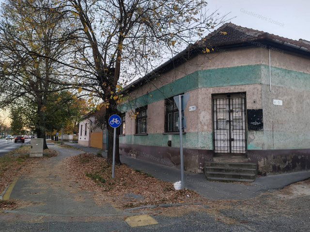 Eladó családi ház, Szolnokon 35.9 M Ft, 3 szobás