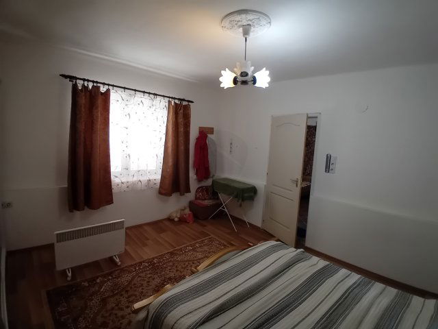 Eladó családi ház, Apcon 14.2 M Ft, 2 szobás