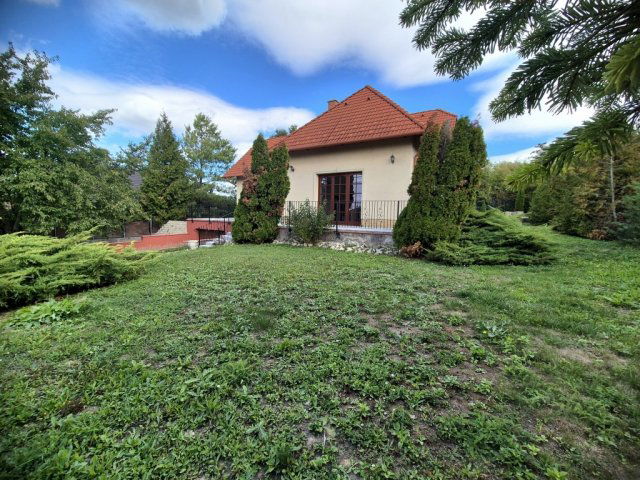 Eladó családi ház, Ürömön 229 M Ft, 5 szobás