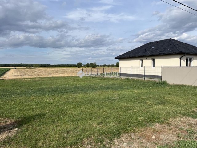 Eladó telek, Peresztegen 23.5 M Ft / költözzbe.hu