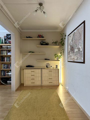 Eladó panellakás, Győrött 49.9 M Ft, 2 szobás