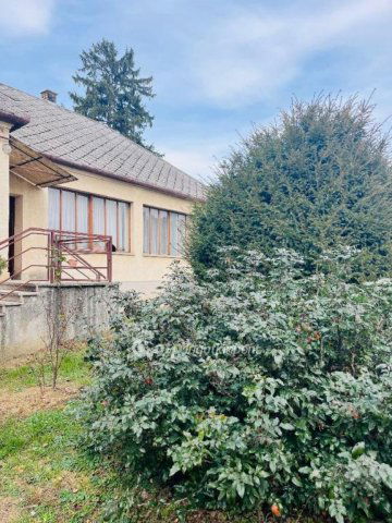 Eladó családi ház, Versenden 16.9 M Ft, 4 szobás