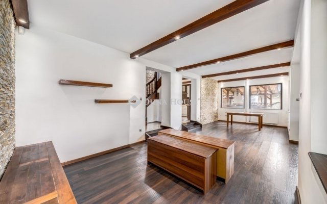 Eladó családi ház, Budaörsön 235 M Ft, 4 szobás