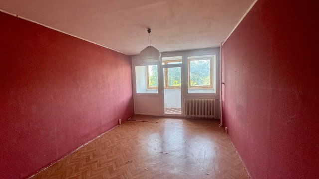 Eladó panellakás, Székesfehérvárott, Géza utcában 30.5 M Ft