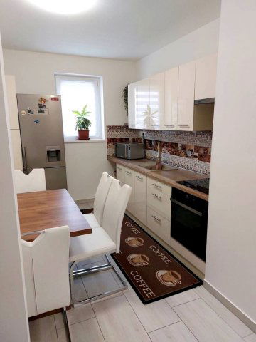 Eladó téglalakás, Debrecenben 98.9 M Ft, 4 szobás