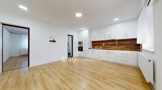 Eladó családi ház, Ököritófülpösön 32.5 M Ft, 3 szobás