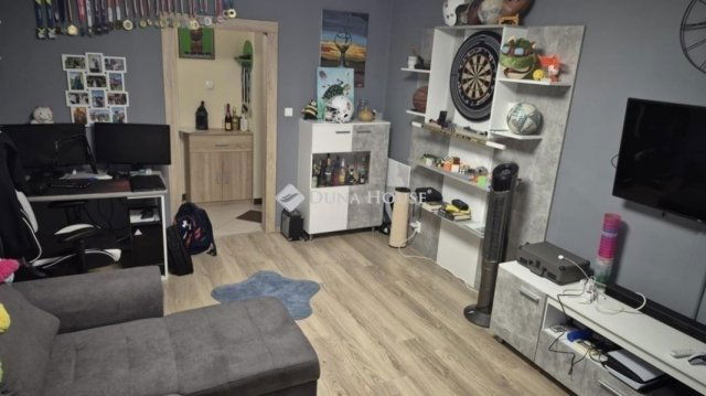 Eladó panellakás, Budapesten, IV. kerületben 73 M Ft, 2 szobás