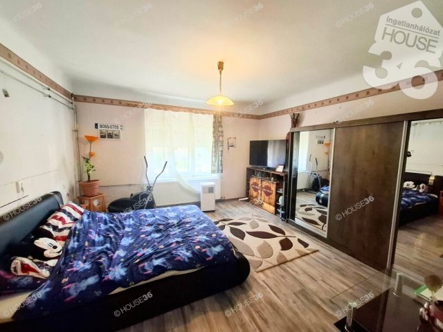 Eladó családi ház, Izsákon 29.9 M Ft, 2 szobás