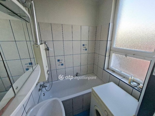 Eladó téglalakás, Budapesten, XVI. kerületben 66.99 M Ft