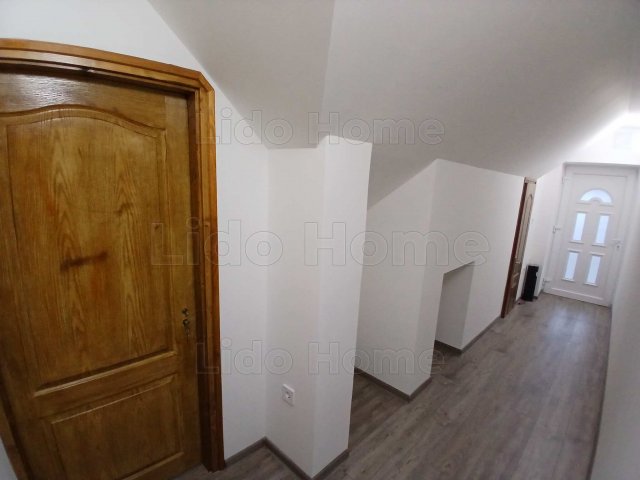 Eladó üzlethelyiség, Ászáron 80 M Ft, 2 szobás
