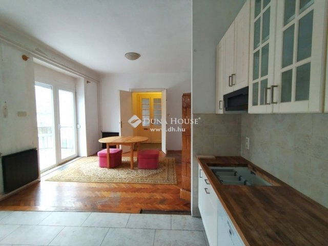 Eladó téglalakás, Szombathelyen 55 M Ft, 2 szobás
