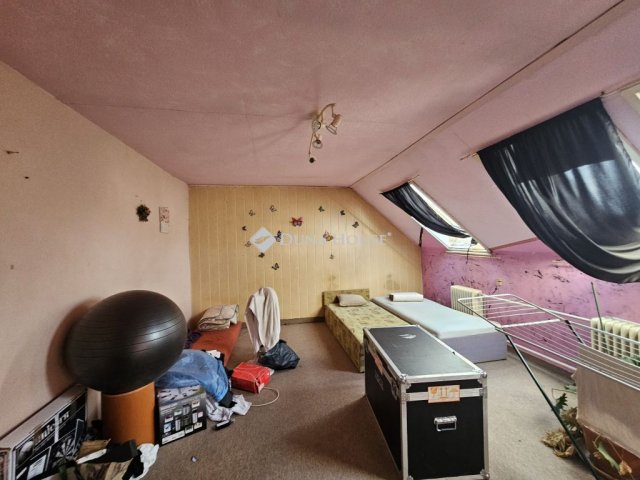 Eladó téglalakás, Tatabányán, Huba Vezér utcában 42.5 M Ft